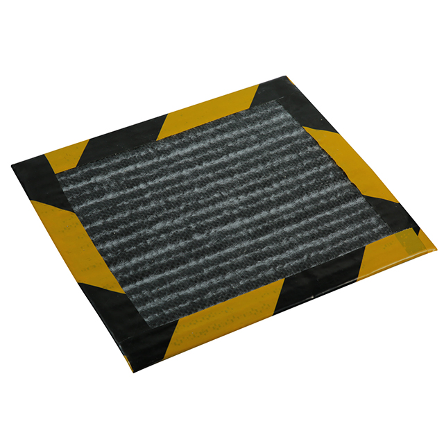 Revestimiento negro de arcilla geosintética de bentonita impermeable 4000GSM-6000GSM