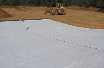 revestimiento de arcilla geosint&eacute;tica